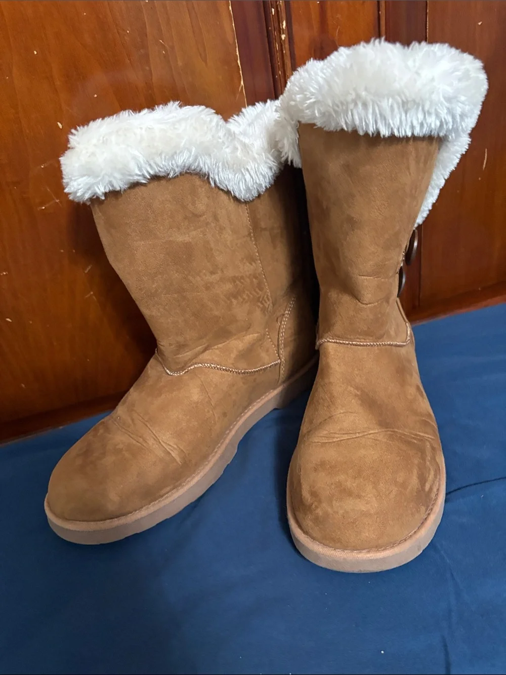 Magellan Outdoors Brown Suede Fold-Over Winter Boots with Cream Faux-Fur Cuff